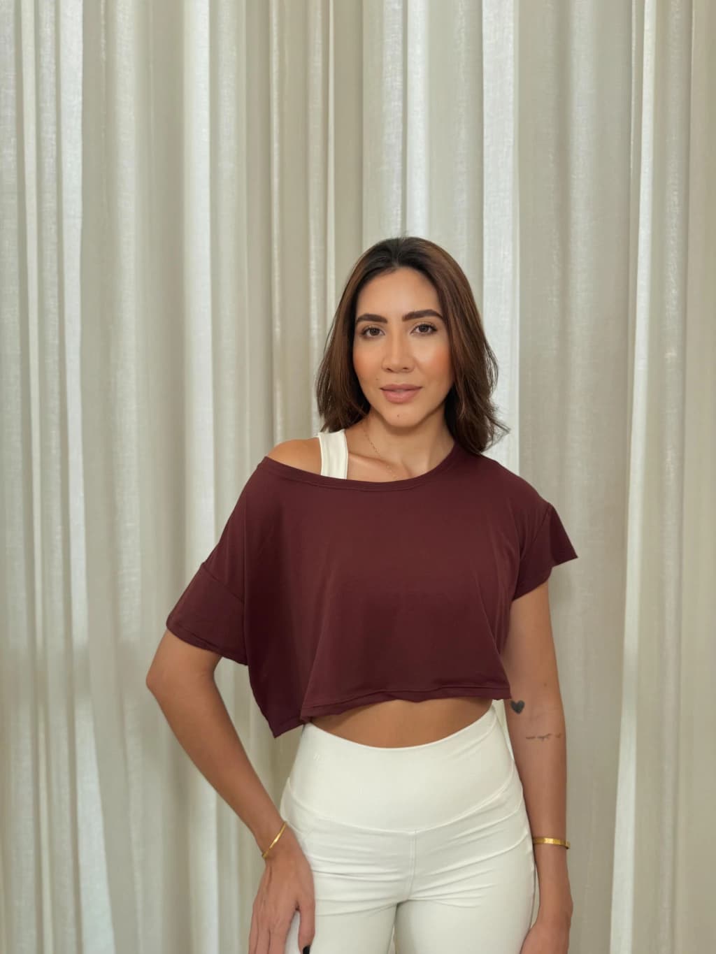 CROPPED MIA COURO
